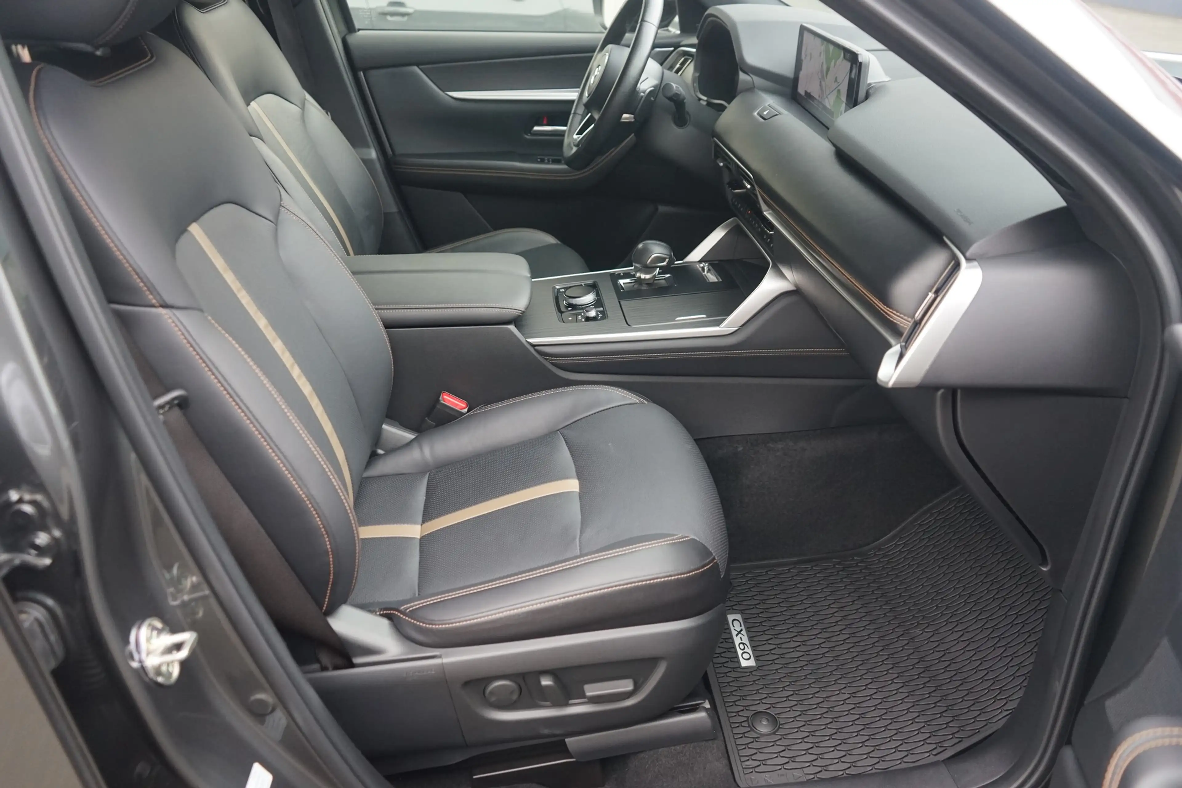 Mazda CX-60 3.3L e-SKYACTIVE d Homura LED Navi 360° — photo 23