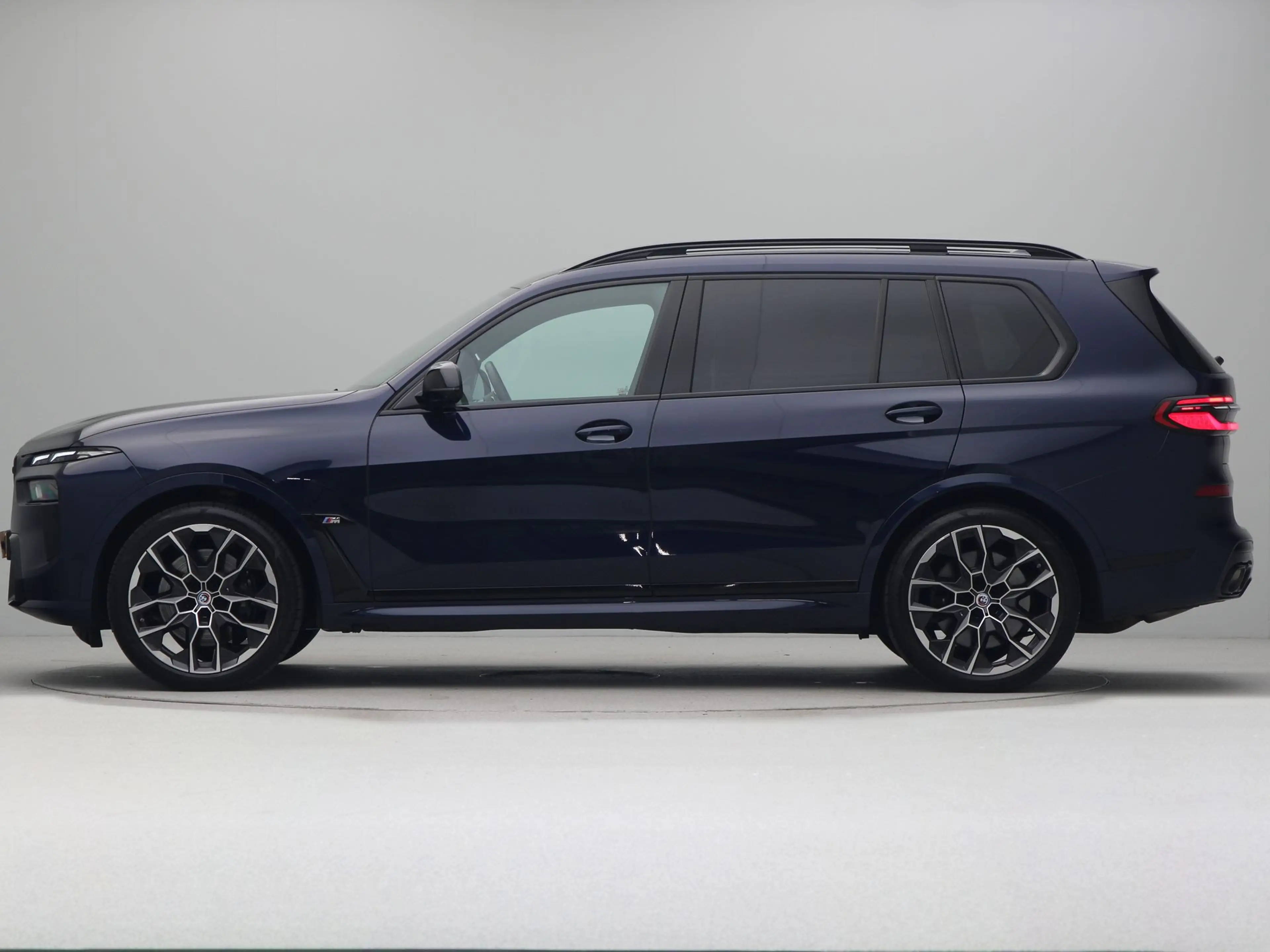 BMW X7 M60i xDrive 7-pers. — photo 12