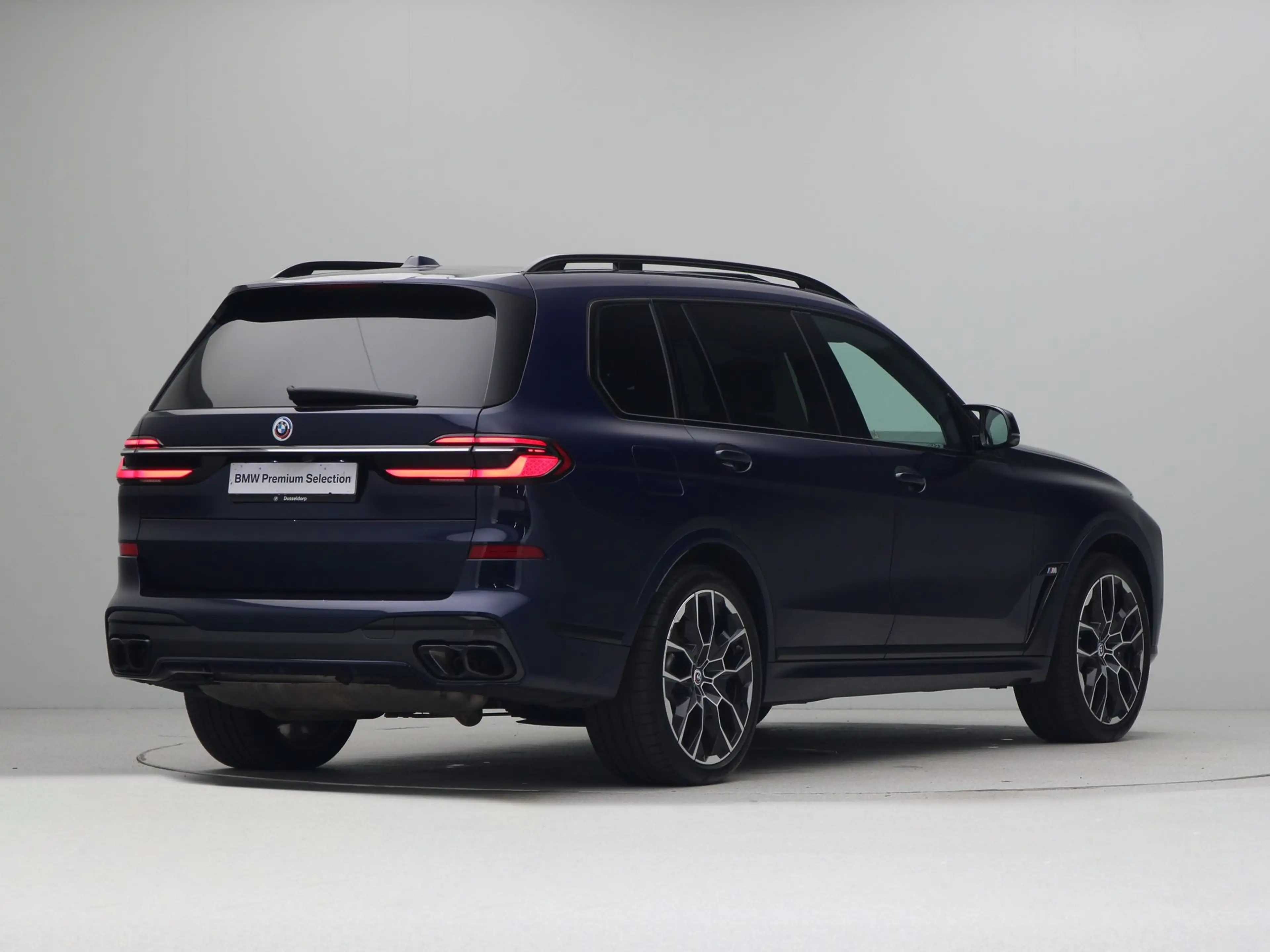 BMW X7 M60i xDrive 7-pers. — photo 9