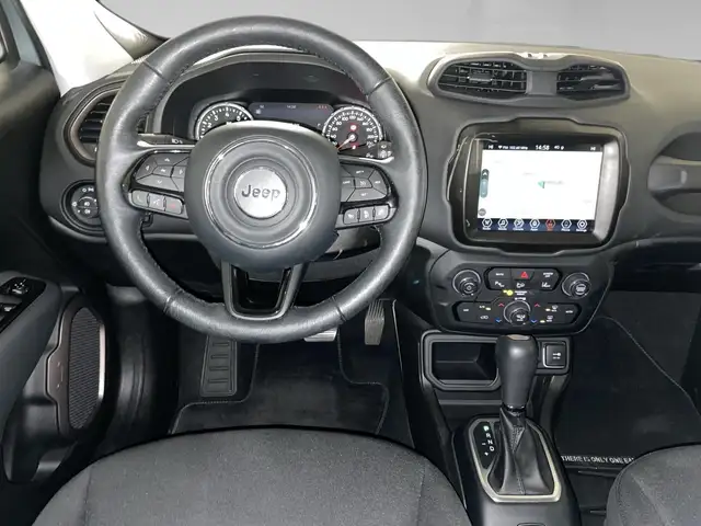 Jeep Renegade view 6