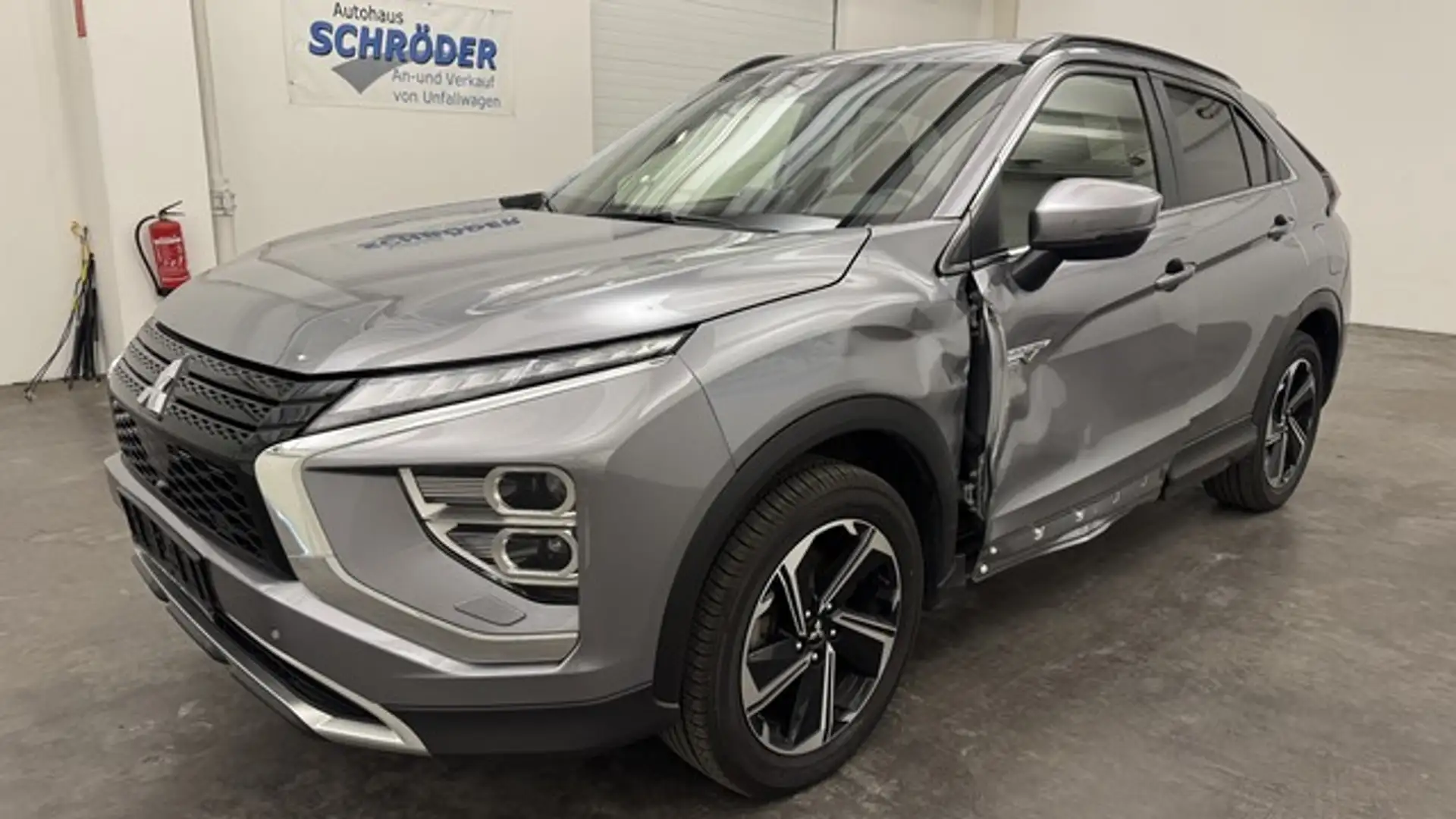 Mitsubishi Eclipse Cross Plus Hybrid 4WD *Kamera*Navi* Gris - 2