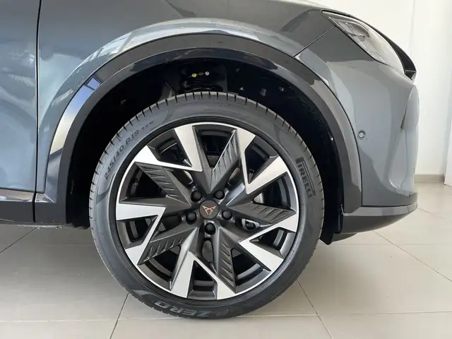 Cupra Formentor view 8