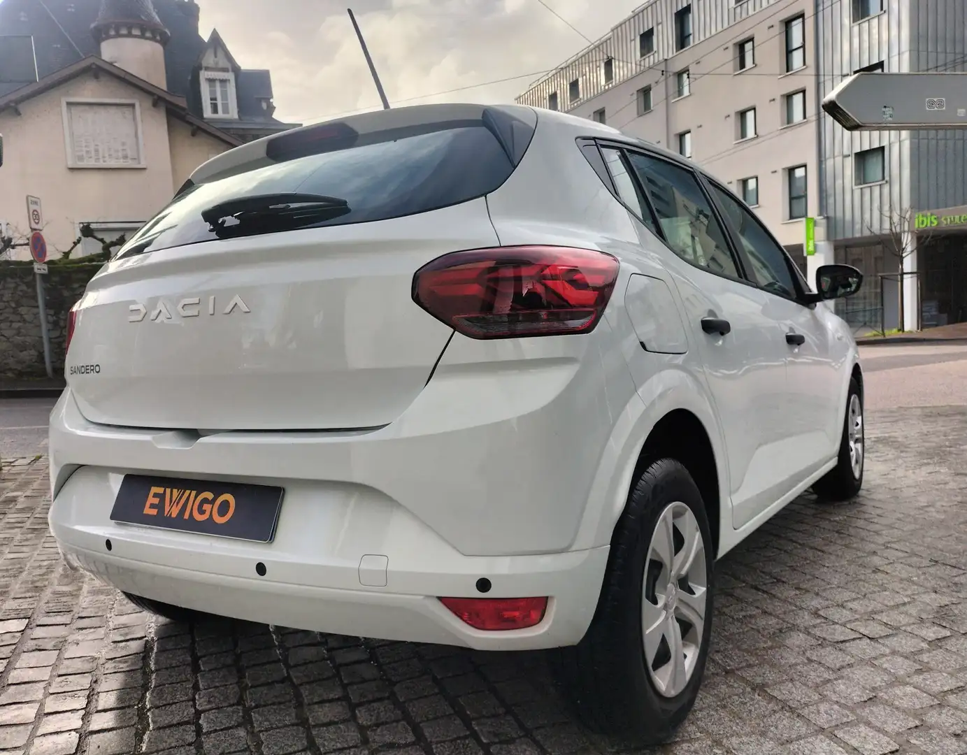 Dacia Sandero 1.0 SCE 65 ESSENTIAL - 2