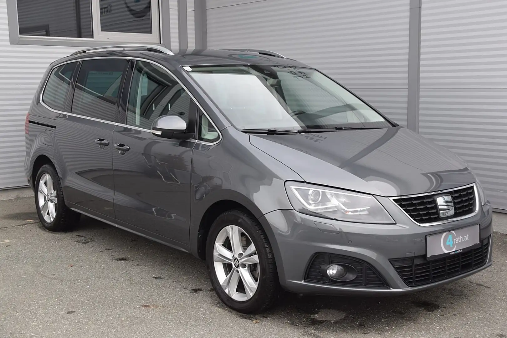 SEAT Alhambra Xcellence 2,0 TDI DSG 7-SITZER/XENON/NAVI/RFK Grau - 2