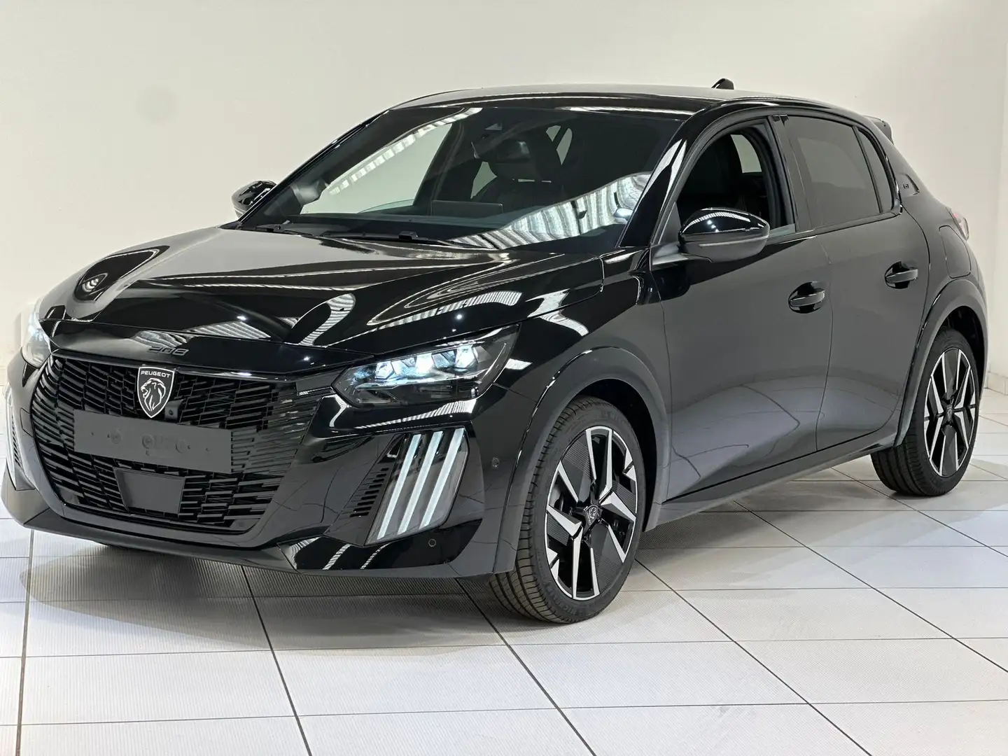Peugeot 208 Hybrid 110 e-DCS6 GT Negro - 1