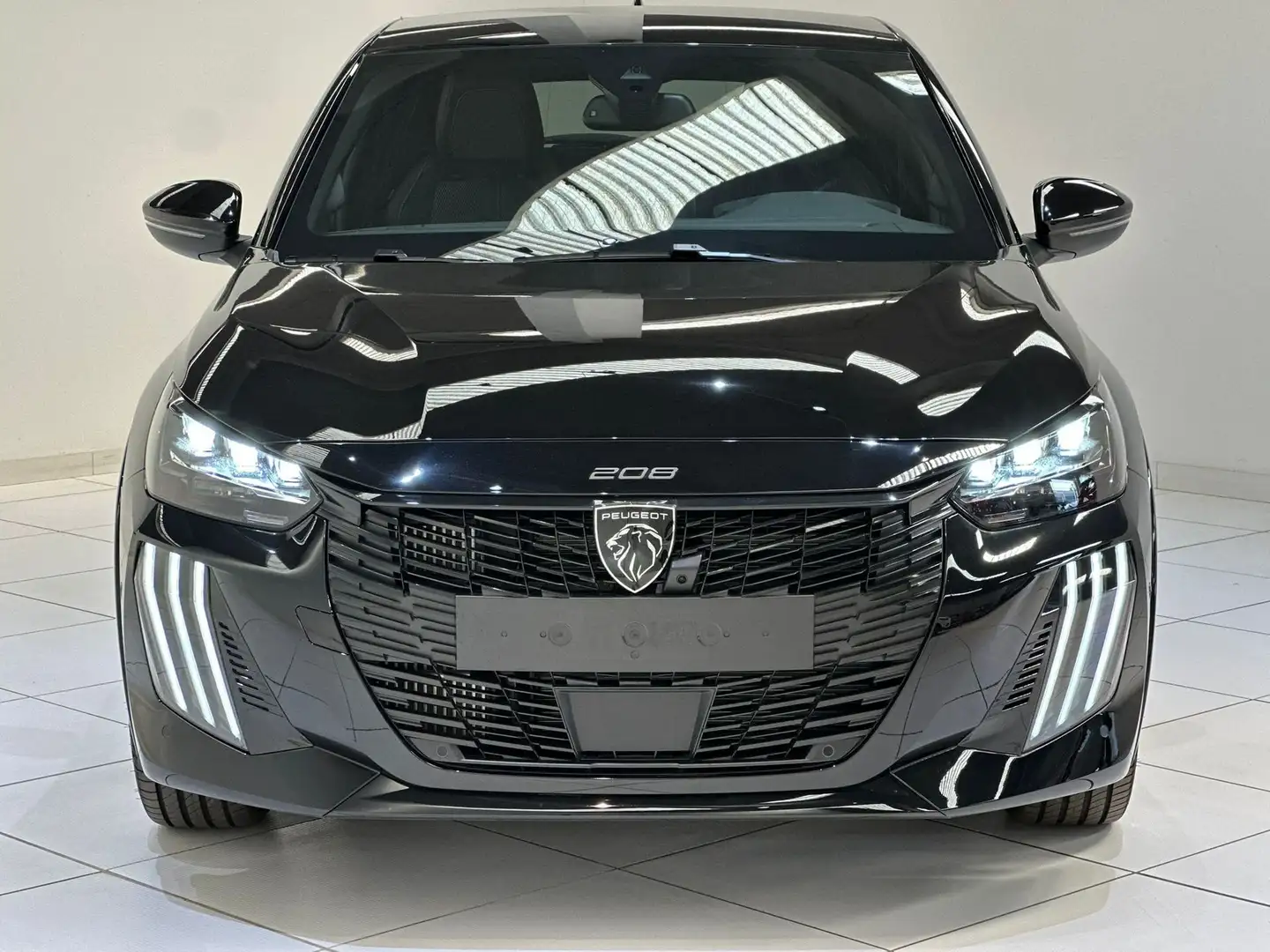 Peugeot 208 Hybrid 110 e-DCS6 GT Negro - 2