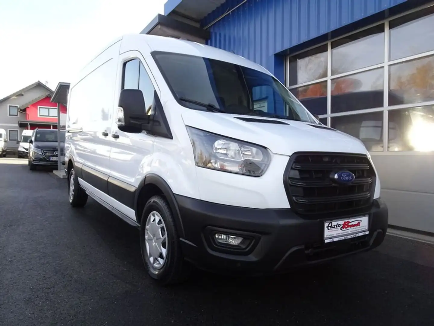 Ford Transit 2,0 TDCI Kasten L3H2 Trend 330 Weiß - 2