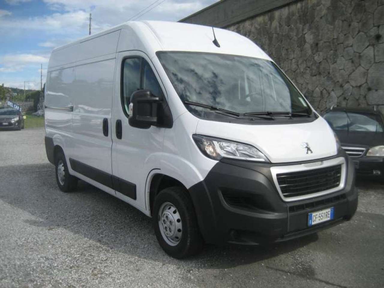 Peugeot Boxer 335 2.2 BLUEHDI 140 S-S PM-TM FURGONE