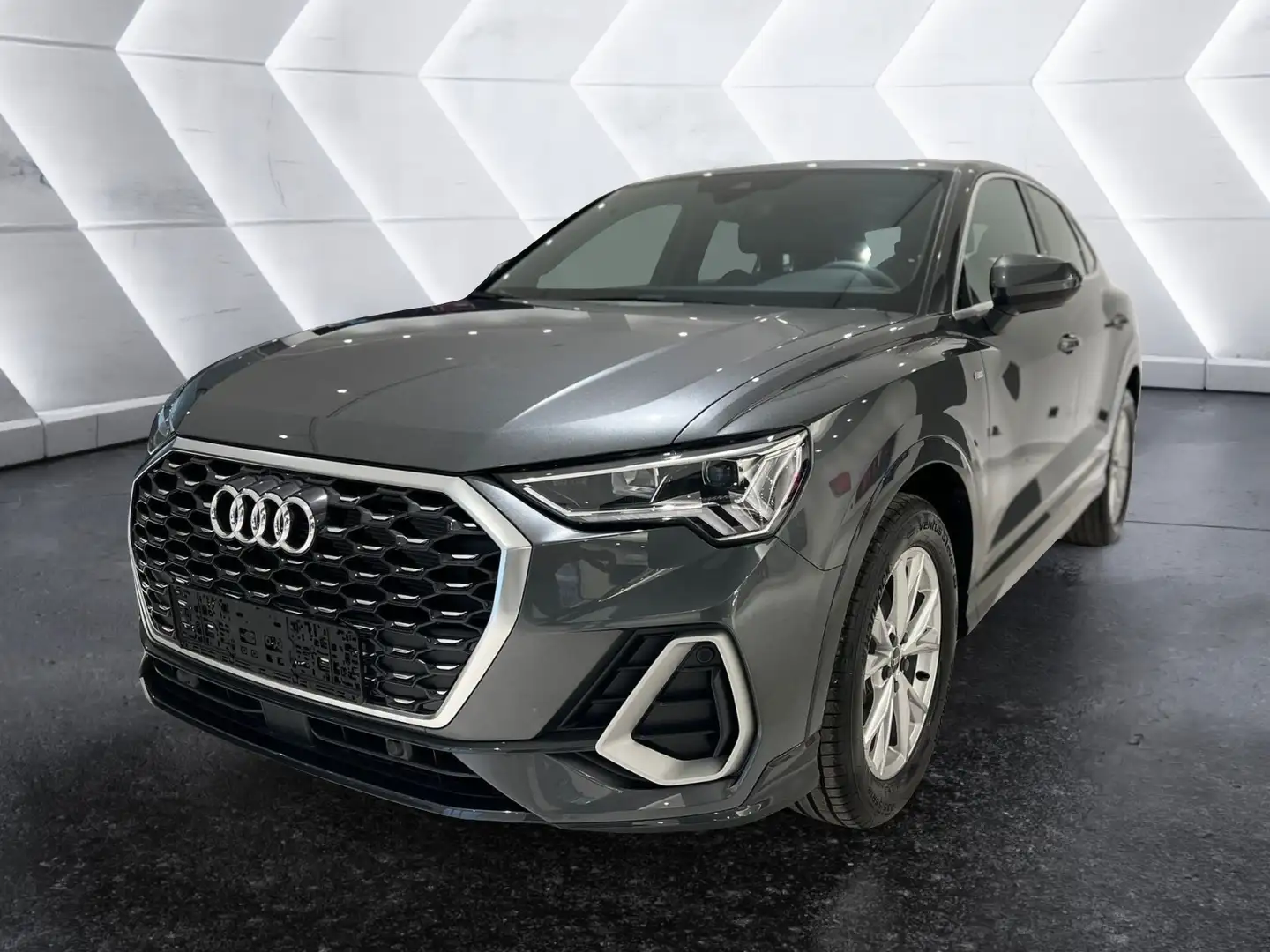 Audi Q3 Q3 2019 Sportback Sportback 35 2.0 tdi s-tronic Gris - 1