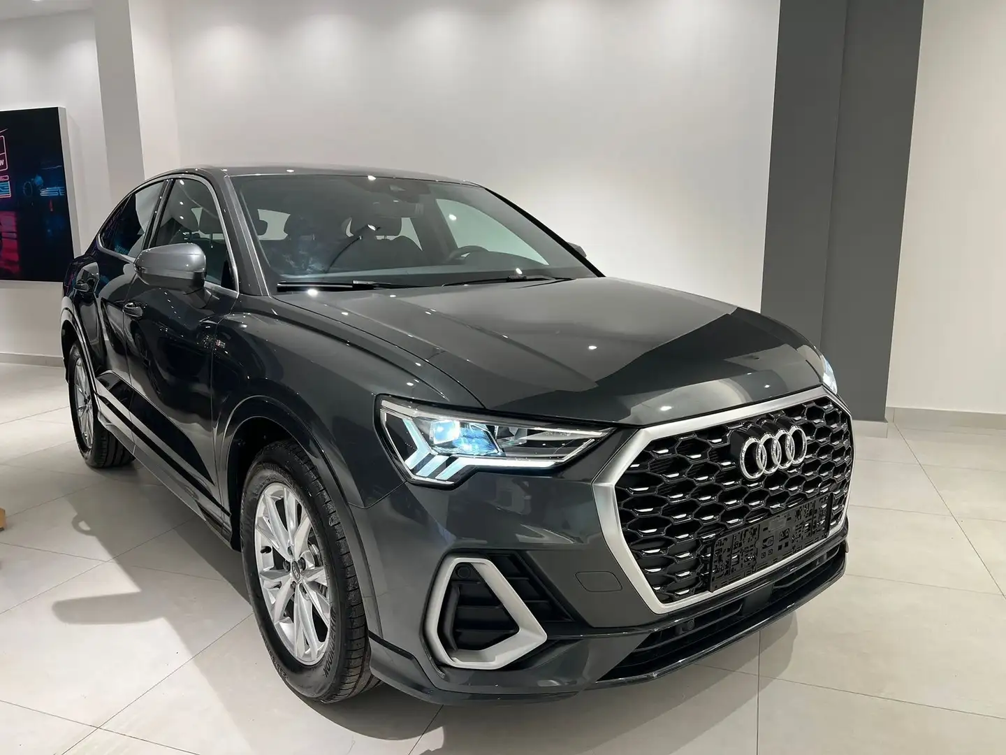 Audi Q3 Q3 2019 Sportback Sportback 35 2.0 tdi s-tronic Gris - 2