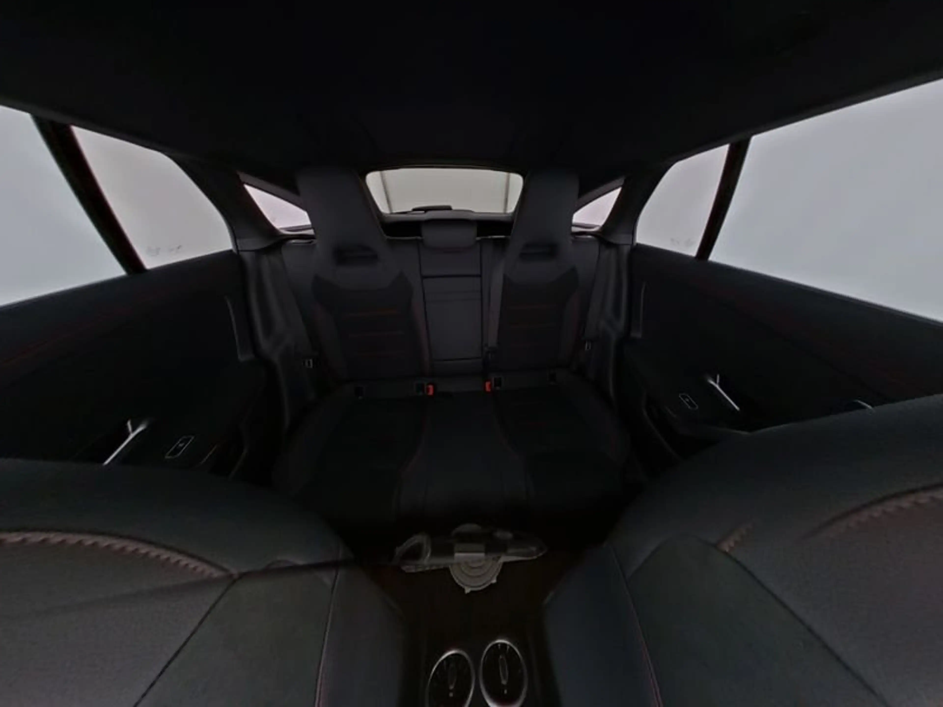 Mercedes-Benz CLA 220 d SB AMG Night Pano/Sound/MuBeam/Distron — photo 9