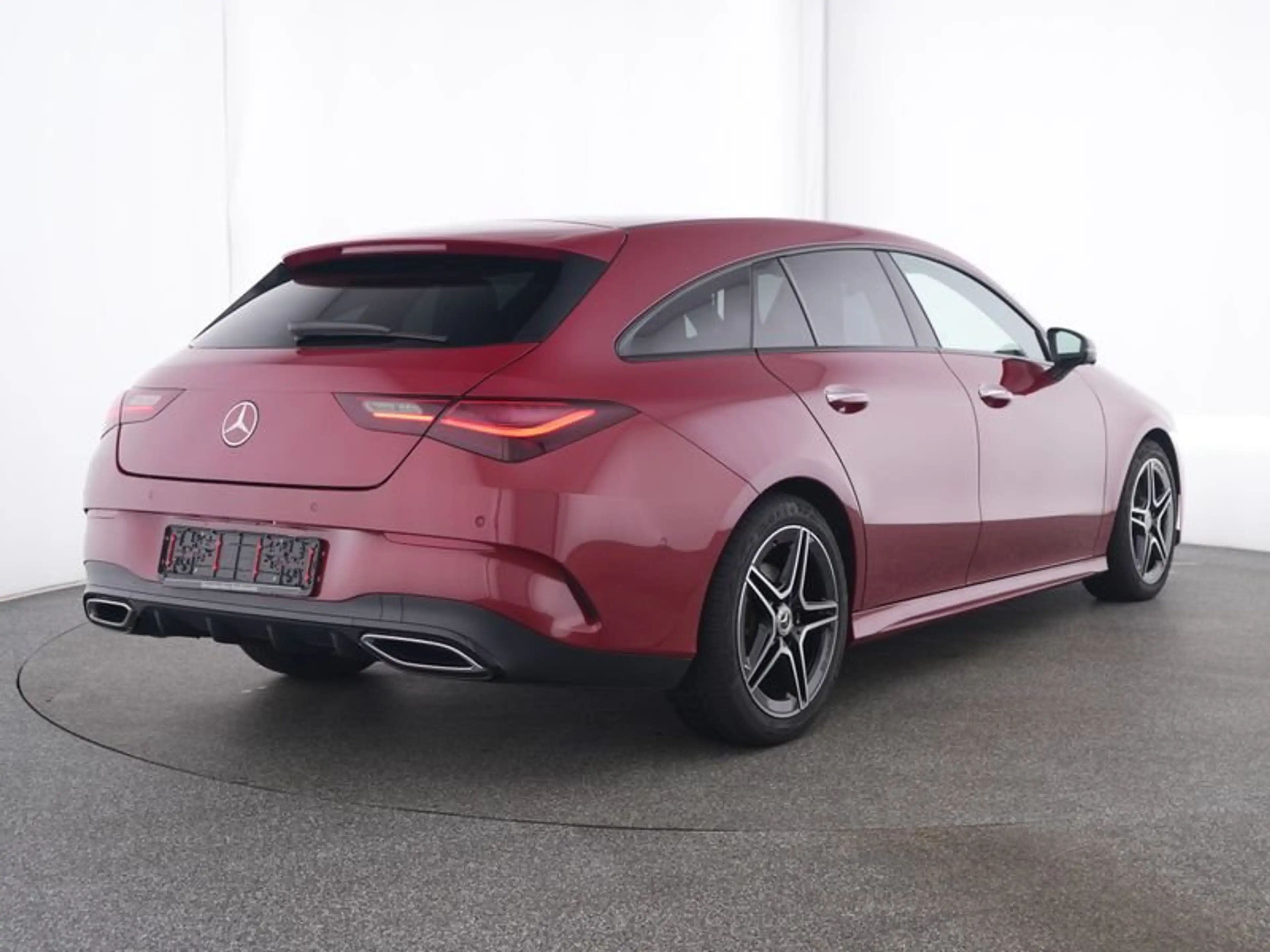 Mercedes-Benz CLA 220 d SB AMG Night Pano/Sound/MuBeam/Distron — photo 3