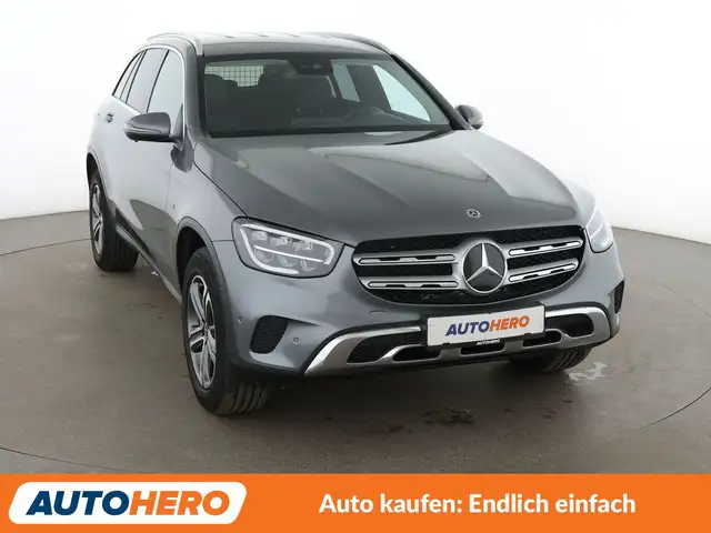 Mercedes-Benz GLC view 8