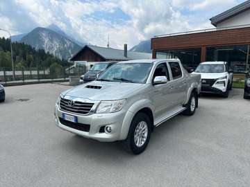 Hilux 3.0 D-4D aut.4WD 4p. DC Stylex