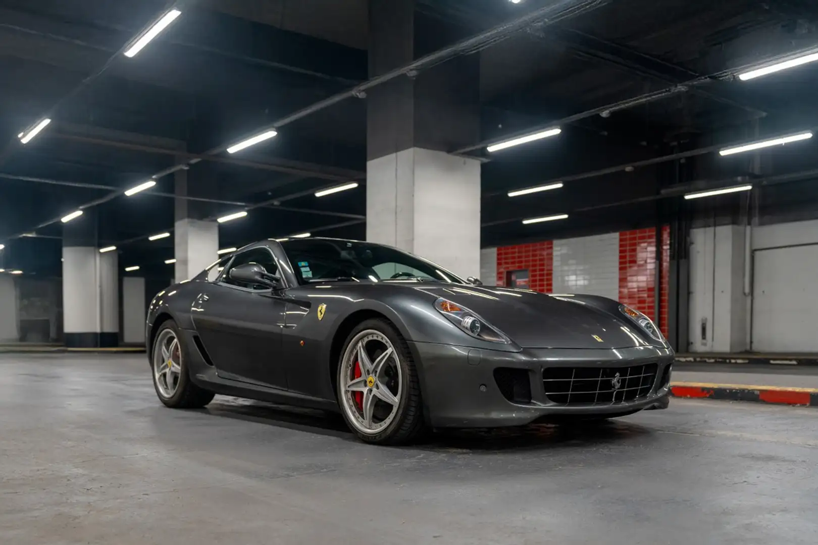 Ferrari 599 HGTE - Factory \HGTE\ Package Grijs - 1