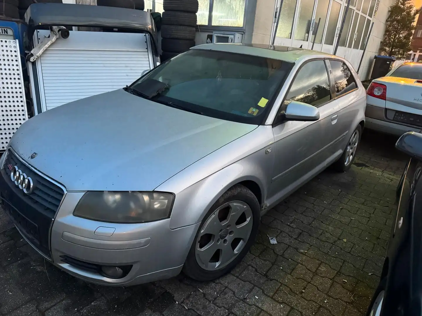 Audi A3 2.0 TDI S line Sportpaket plus Silber - 1