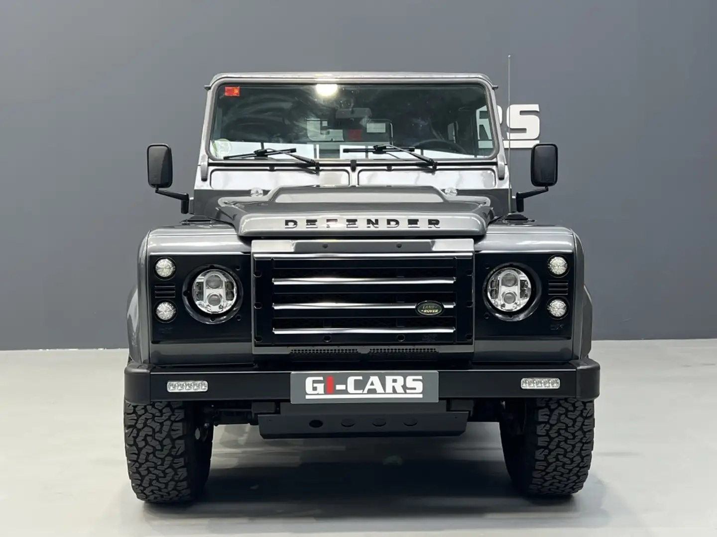 Land Rover Defender 90 SW E Gris - 2