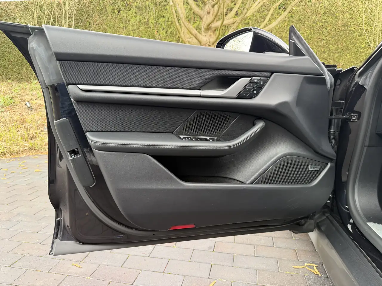 Porsche Taycan Facelift 105 kWh/BOSE/Pano/ACC/Chrono/Surround/Top, миниатюра 23
