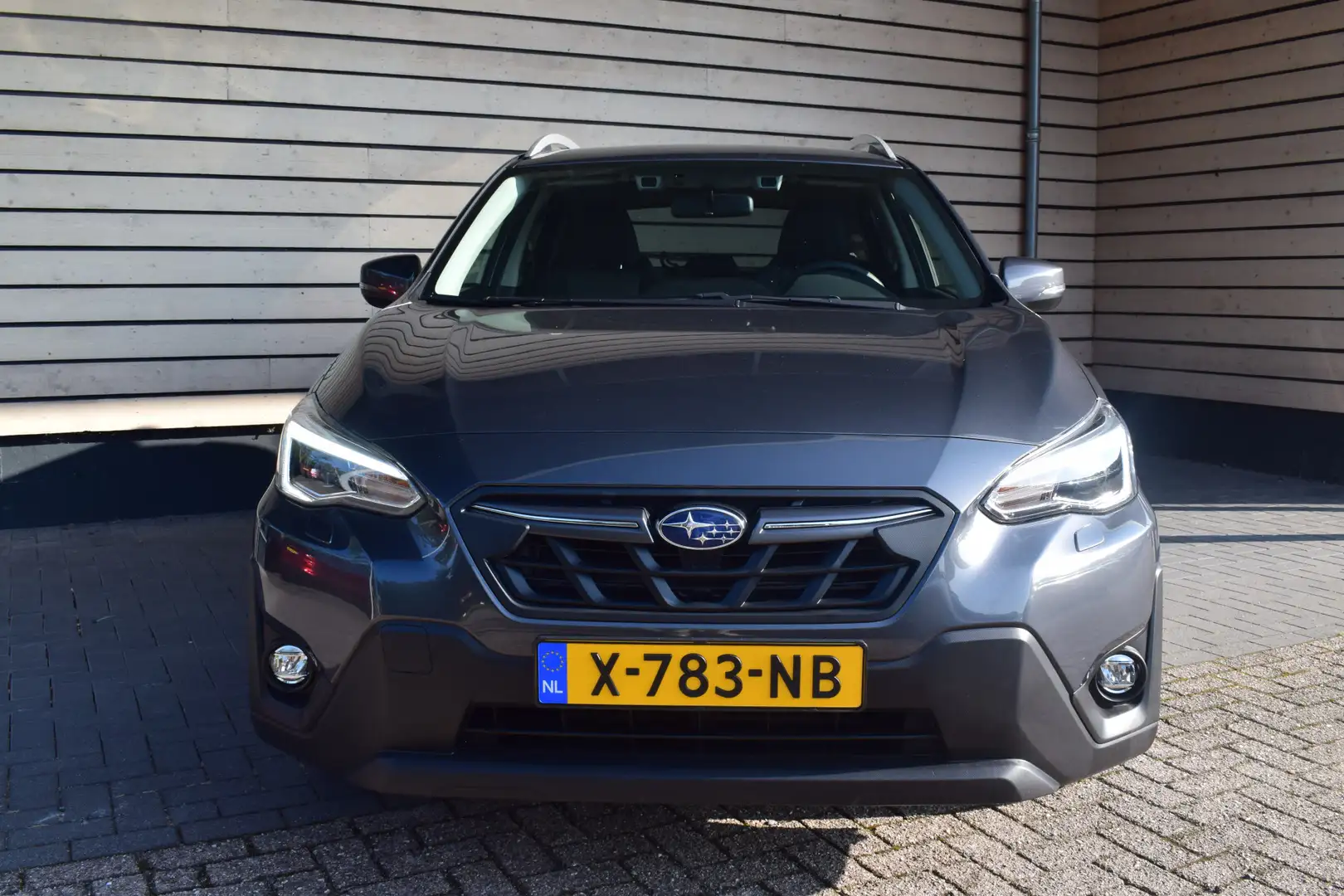 Subaru XV 1.6i Pure Plus Grijs - 2