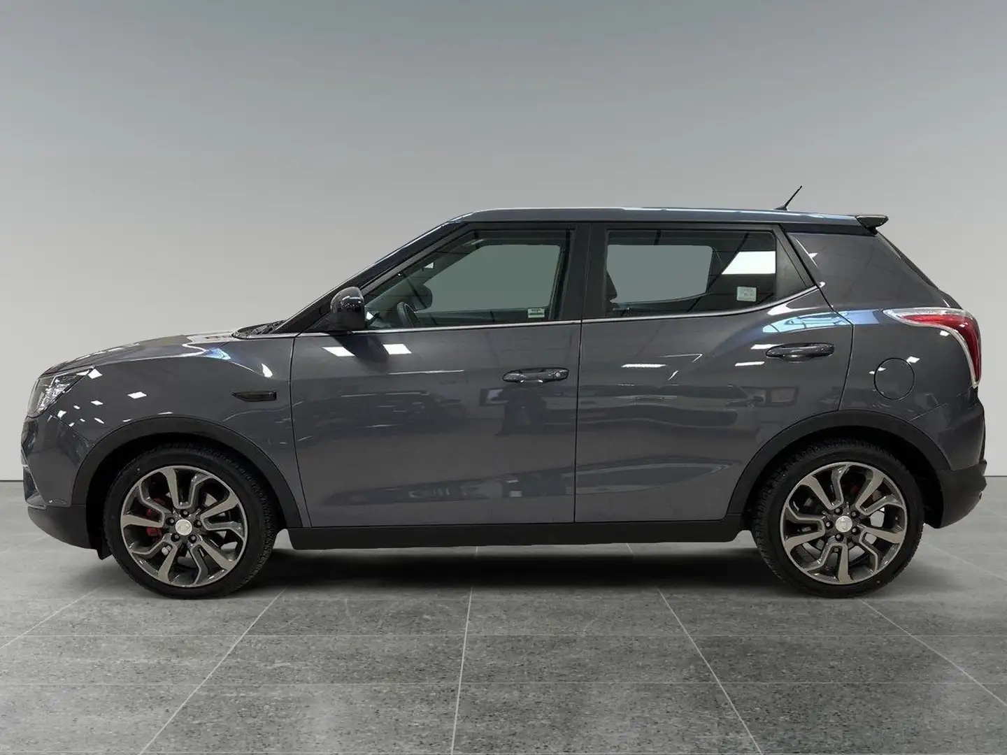SsangYong Tivoli Tivoli 1.6d Go awd Gris - 2