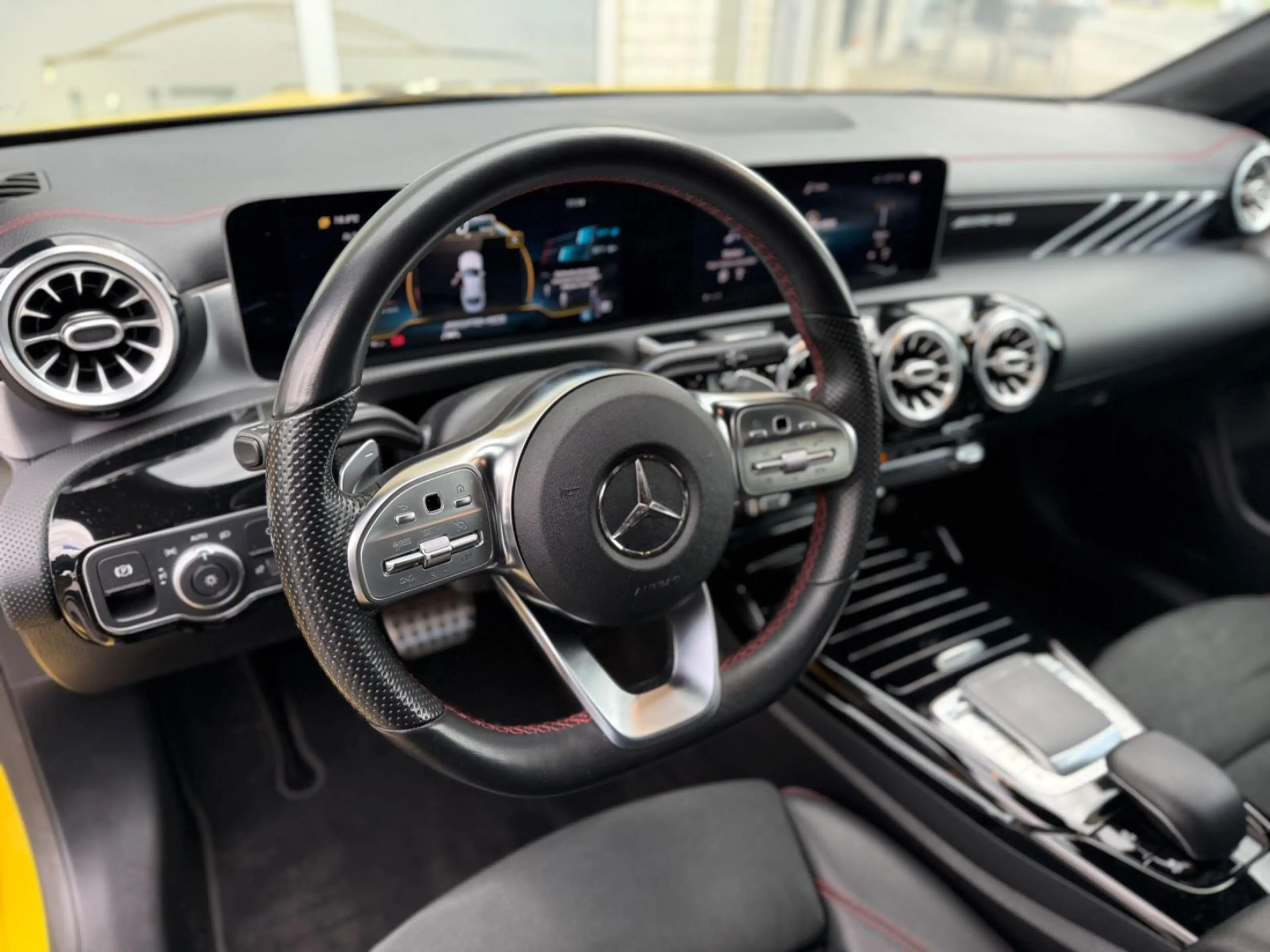 Mercedes-Benz CLA 35 AMG 4M KAMERA AMG DYNAMIC MBUX ACC — photo 9
