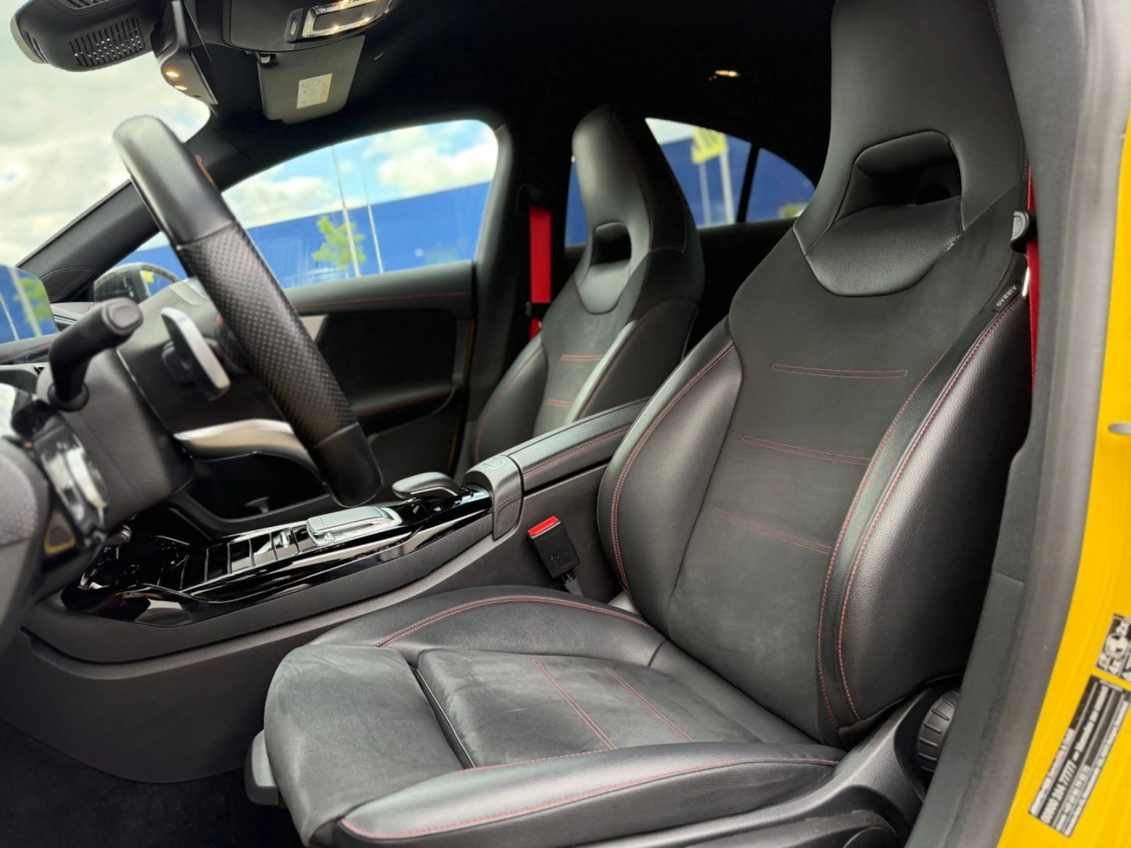 Mercedes-Benz CLA 35 AMG 4M KAMERA AMG DYNAMIC MBUX ACC — photo 10
