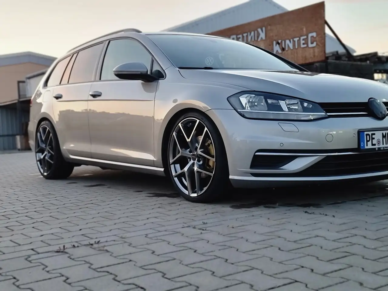 Volkswagen Golf Variant