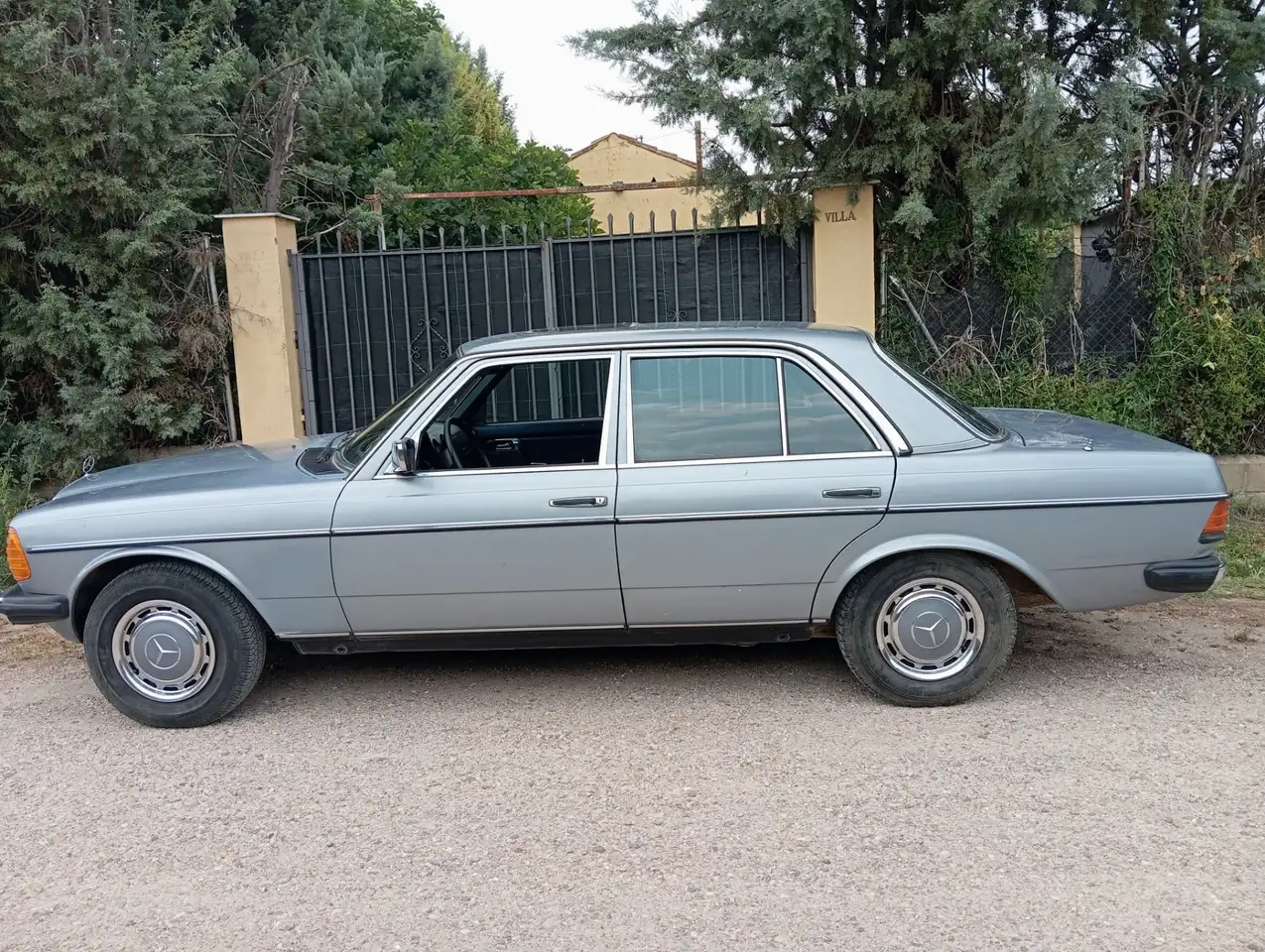 Mercedes-Benz 300D, foto 3