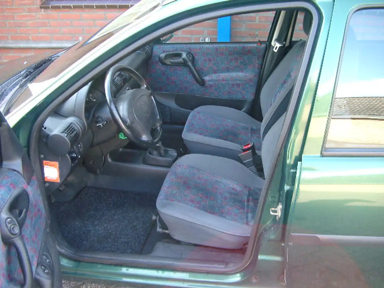 Opel Corsa 1.4i CDX nieuwe distributieriem en gereviseerde ci, foto 5