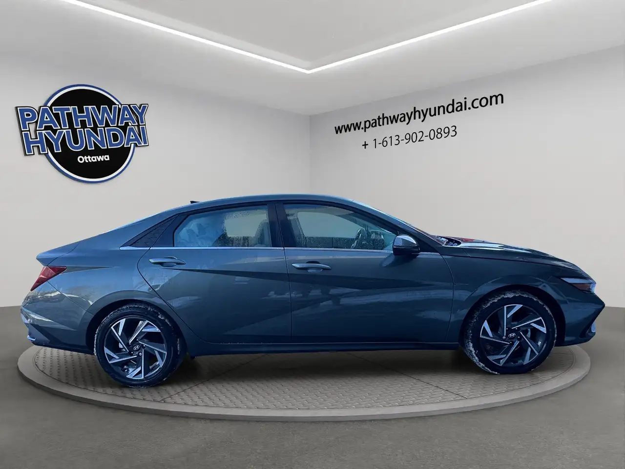 Hyundai ELANTRA снимка Hyundai ELANTRA