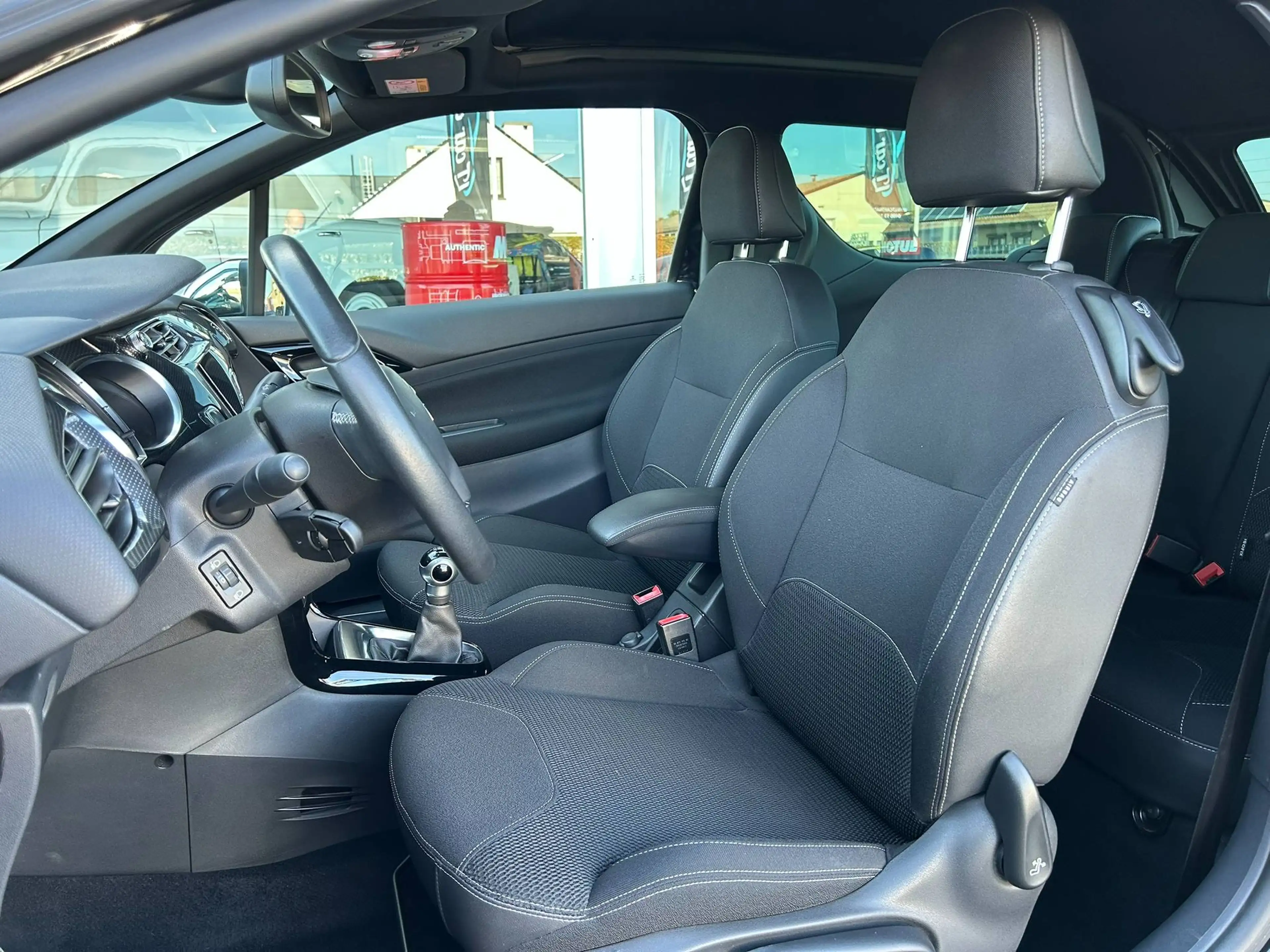 DS Automobiles DS 3 Cabrio 1.2 PureTech So Chic S | Carplay | LED verlichting — photo 14