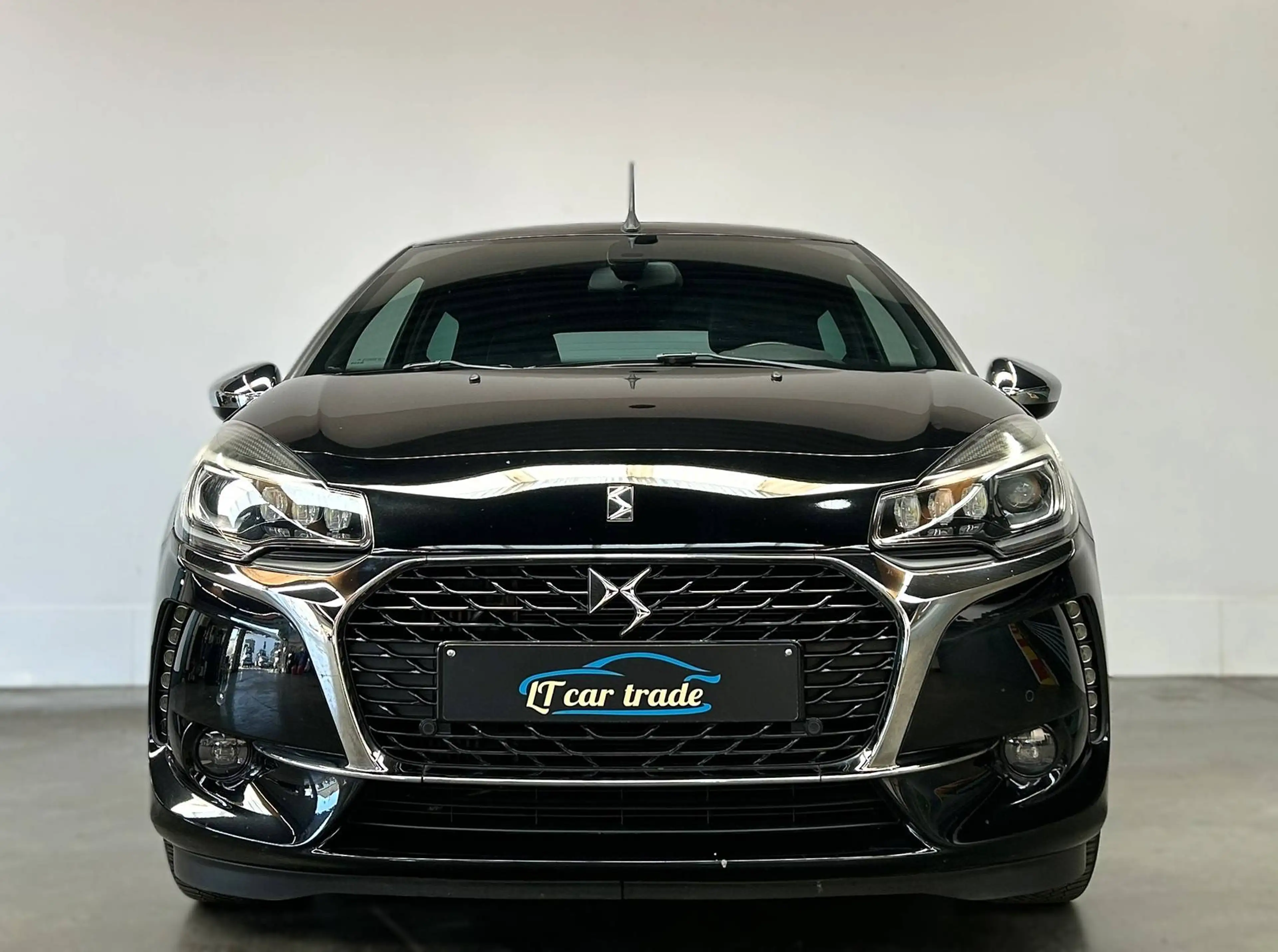 DS Automobiles DS 3 Cabrio 1.2 PureTech So Chic S | Carplay | LED verlichting — photo 2