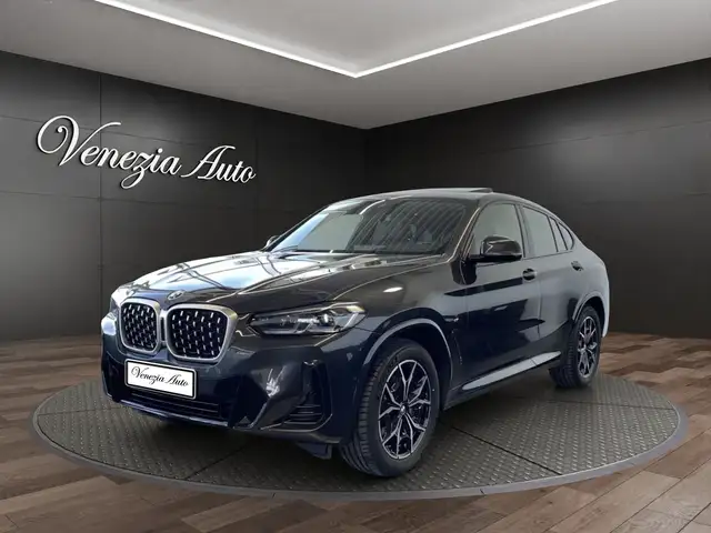 BMW X4 main image