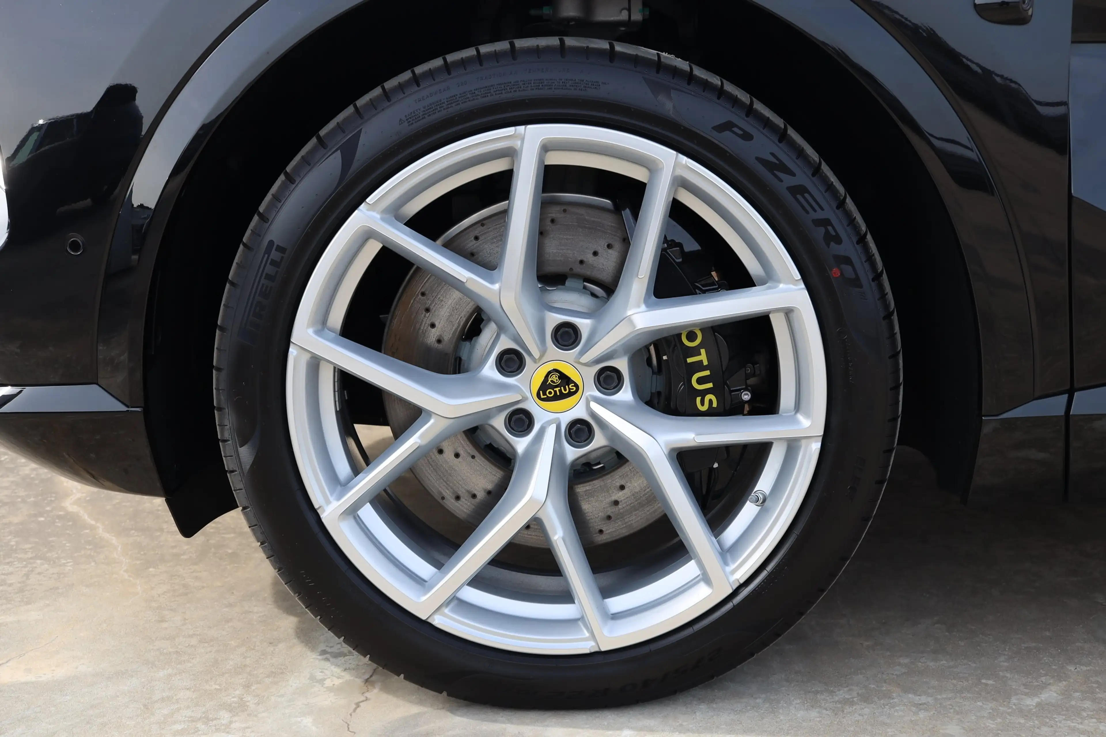 Lotus Eletre 600 GT — photo 10