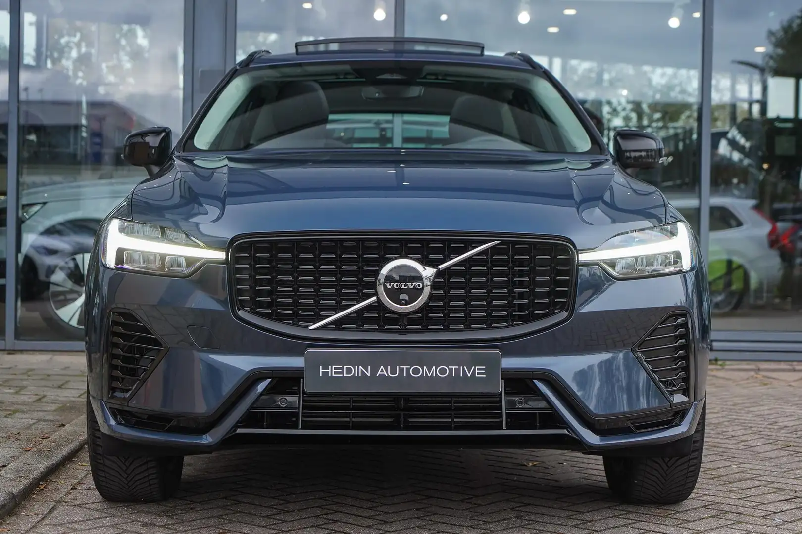 Volvo XC60 2.0 T6 Plug-in hybrid AWD Plus Dark | 2.250 kg tre Blauw - 2