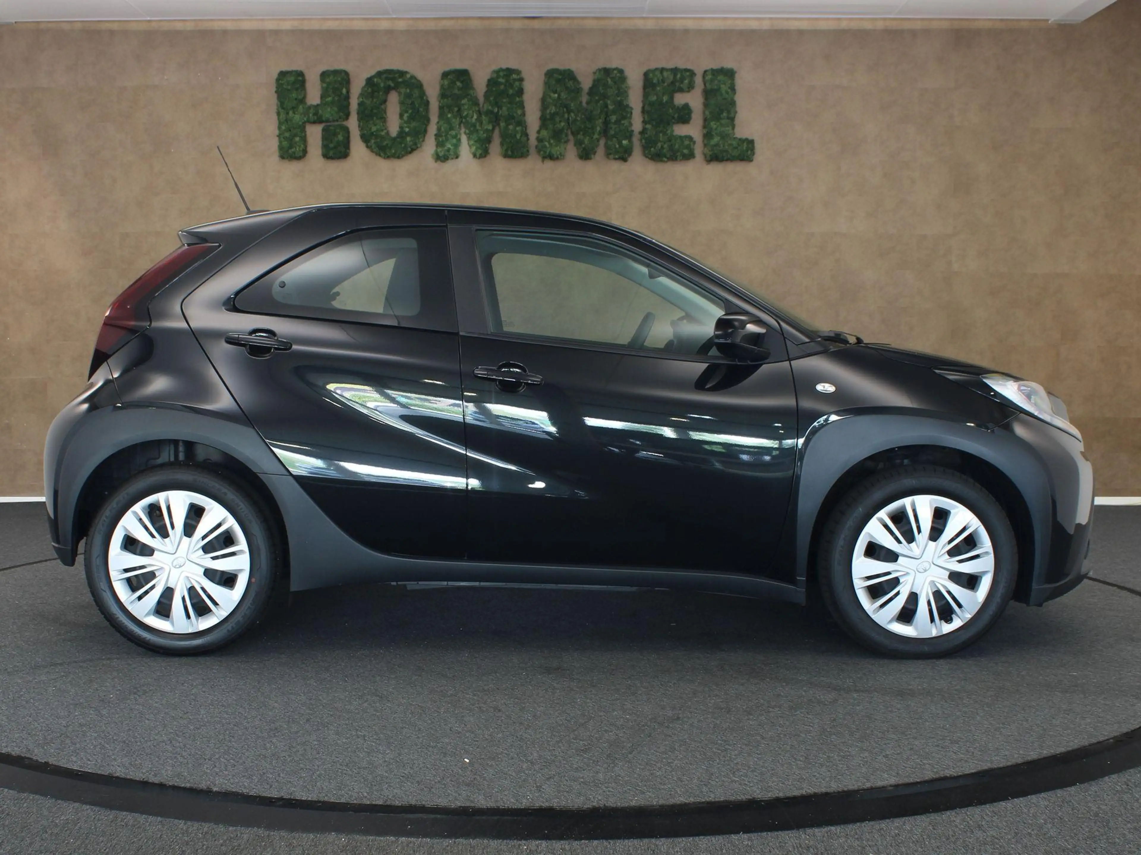 Toyota Aygo X 1.0 VVT-i MT Play - ORIGINEEL NEDERLANDSE AUTO - A — photo 10