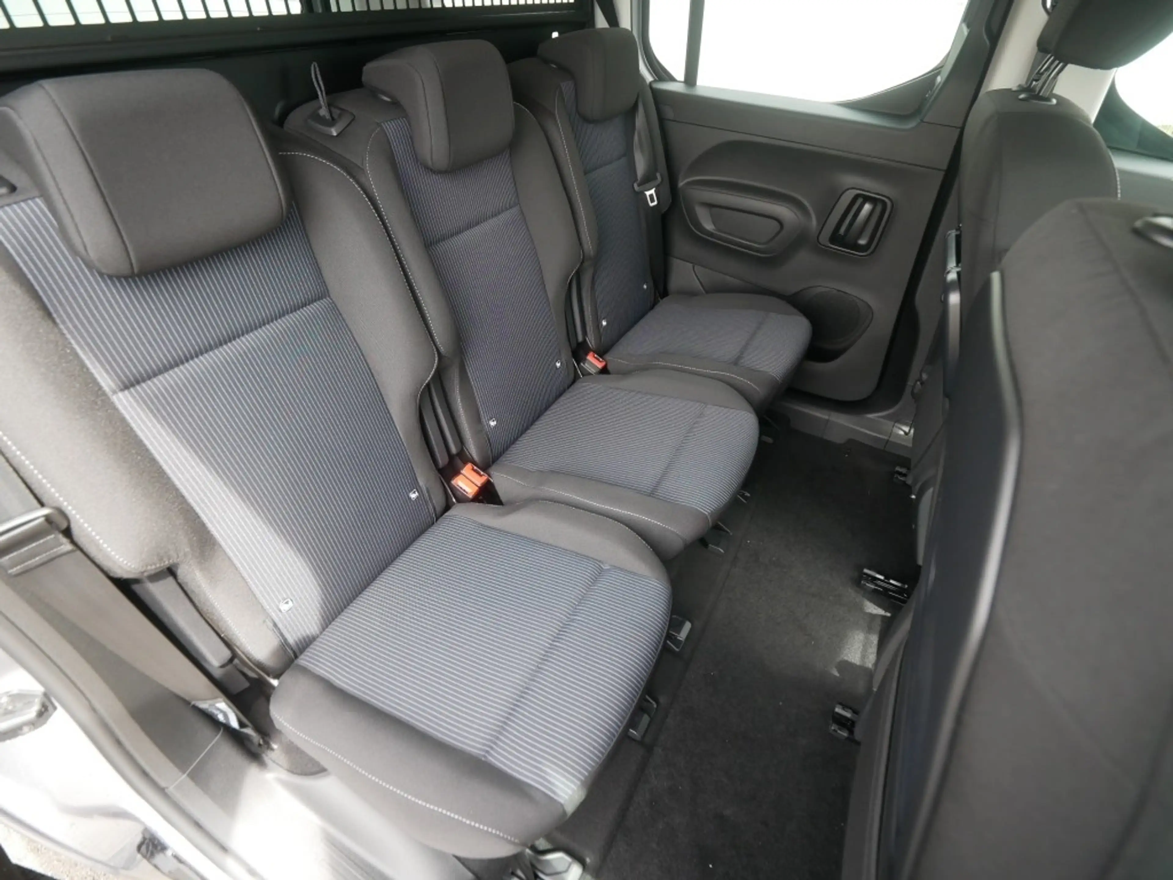 Fiat Doblo KOMBI N1 M L1 1.5 BLUEHDI 130PS AT8 COMFORT TECHNO — photo 14