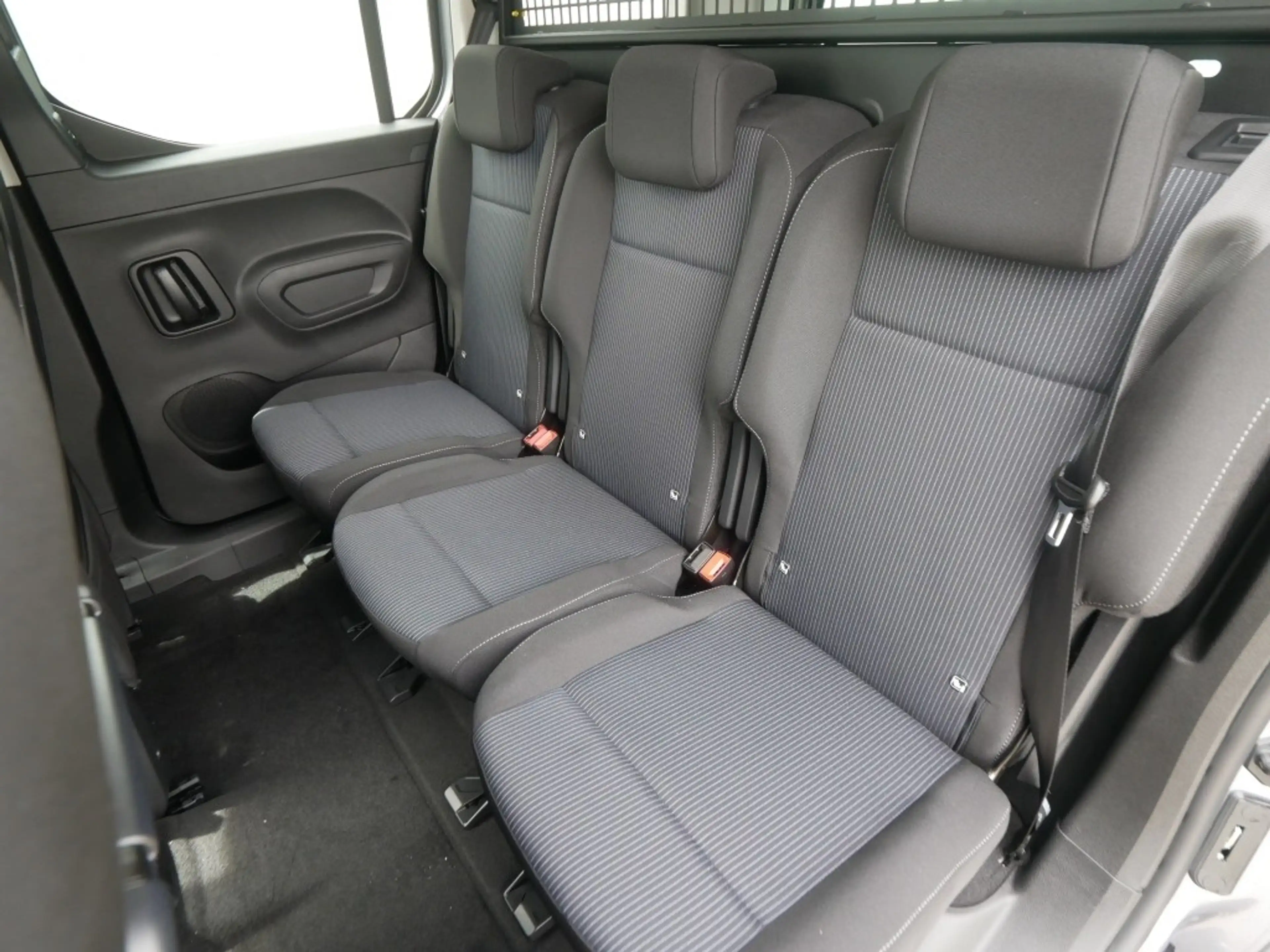 Fiat Doblo KOMBI N1 M L1 1.5 BLUEHDI 130PS AT8 COMFORT TECHNO — photo 11