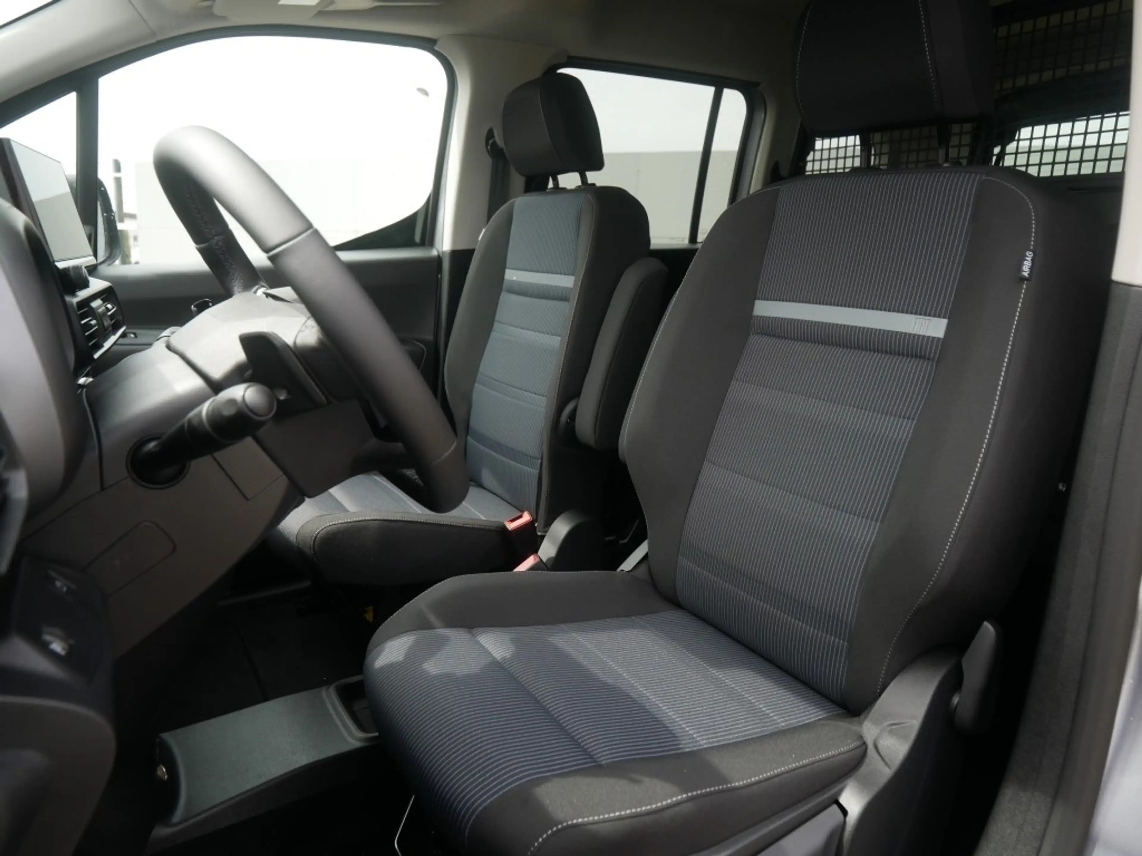 Fiat Doblo KOMBI N1 M L1 1.5 BLUEHDI 130PS AT8 COMFORT TECHNO — photo 9