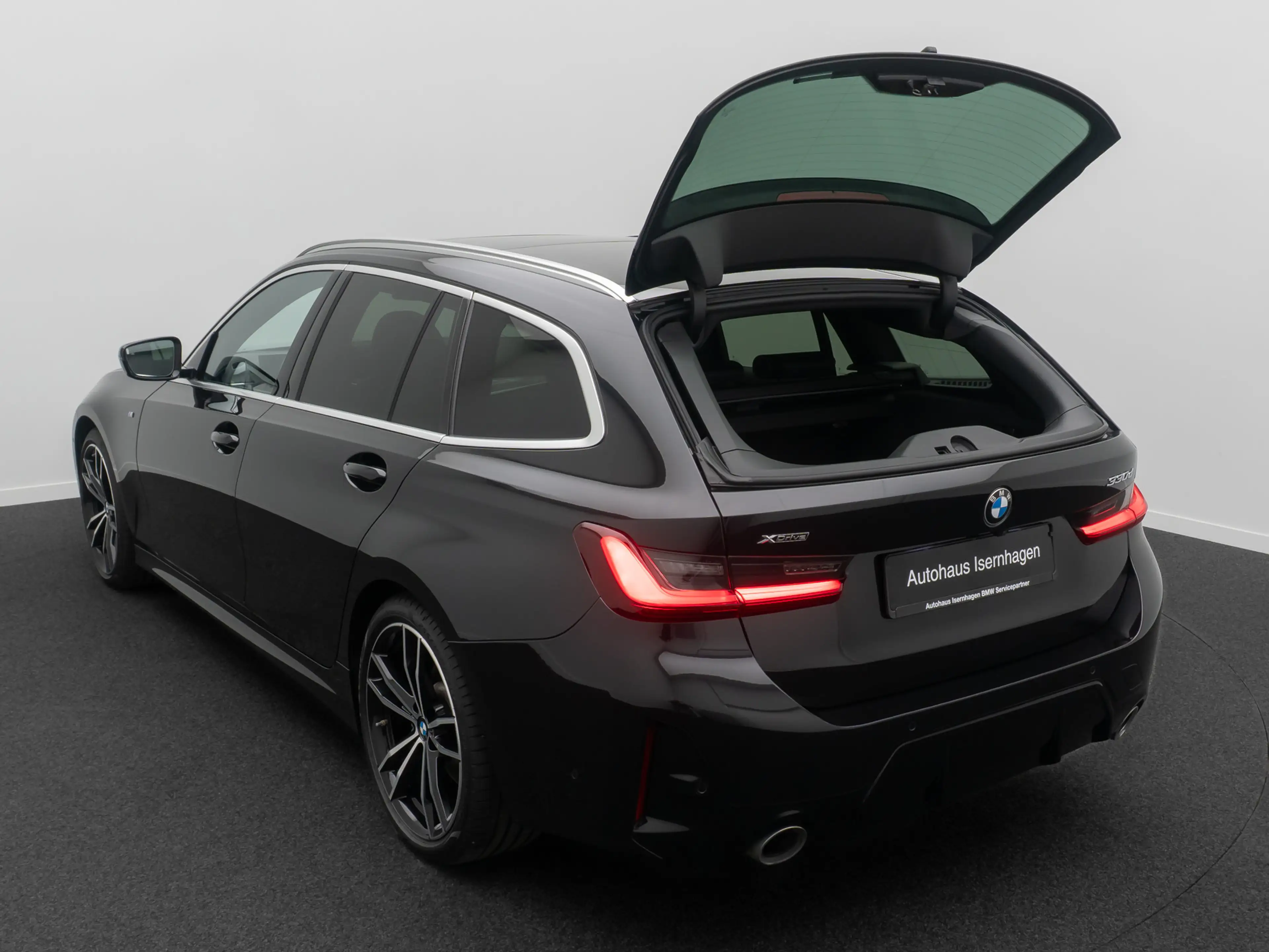 BMW 330 M Sport DAB Kamera HUD Panorama HiFi 19 — photo 13