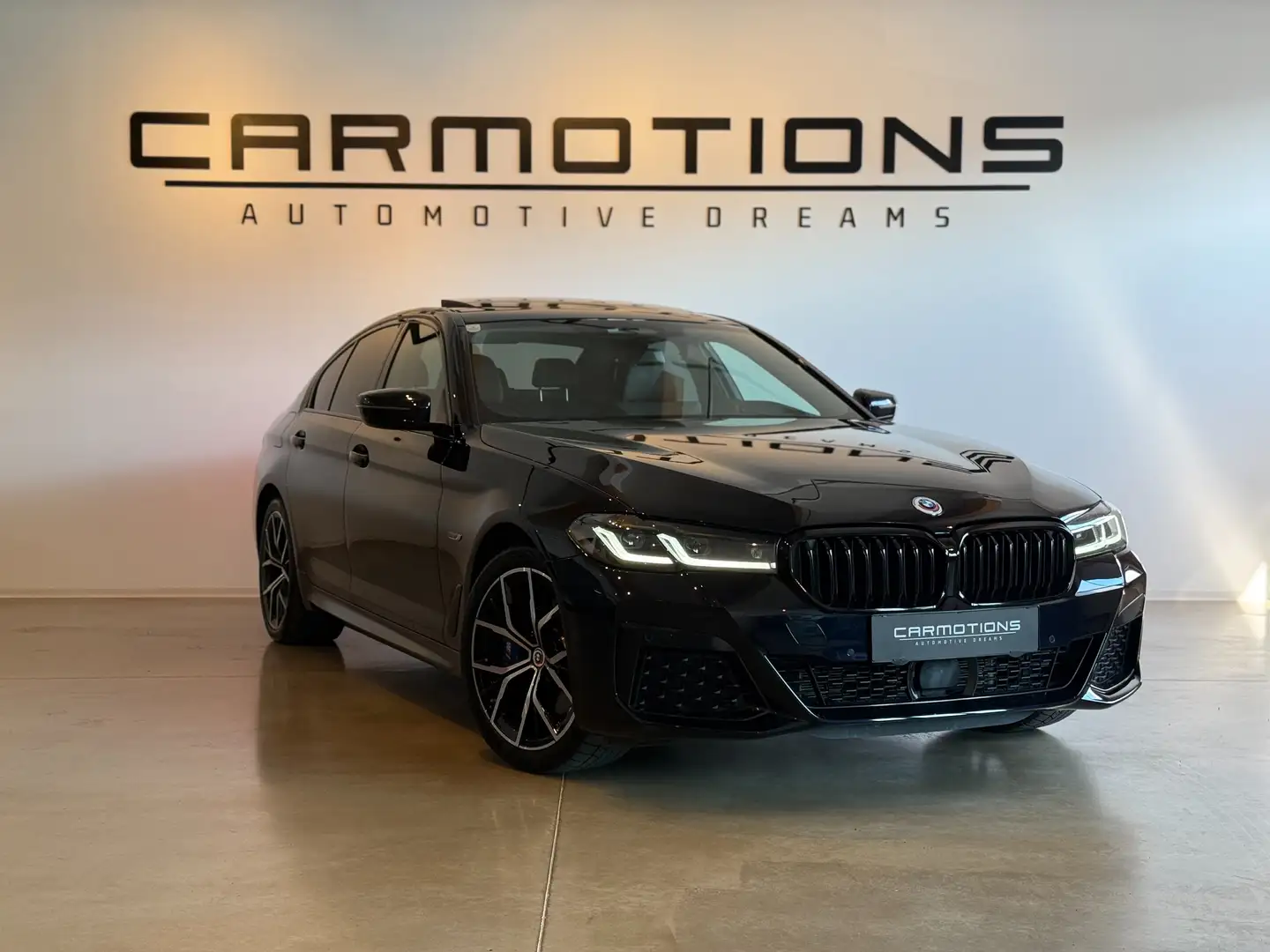 BMW 530 e xDrive M Sport I Carbonschwarz I LED I AHK Schwarz - 1