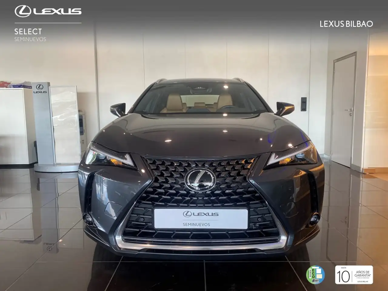Lexus UX 2026
