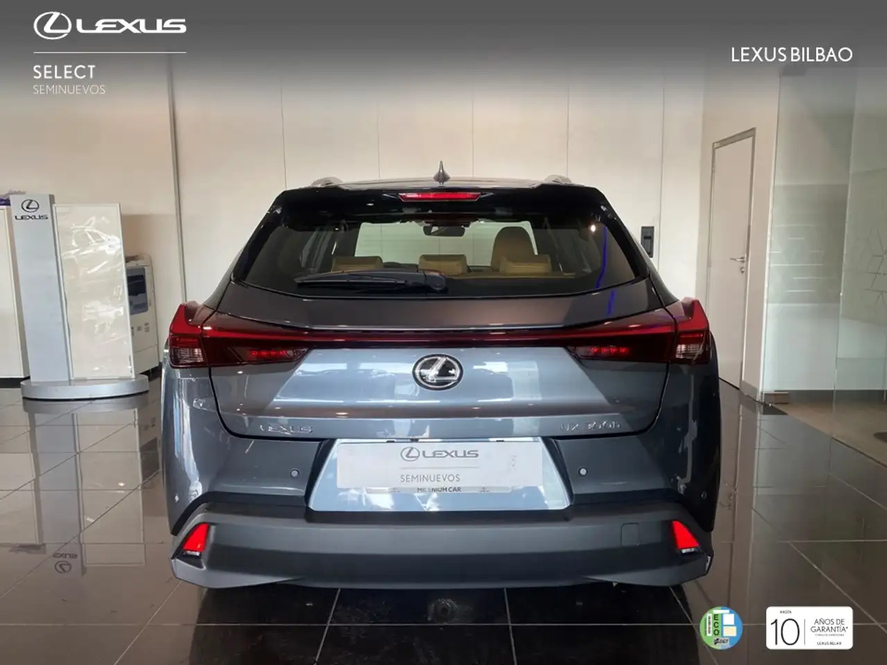 Lexus UX 2026