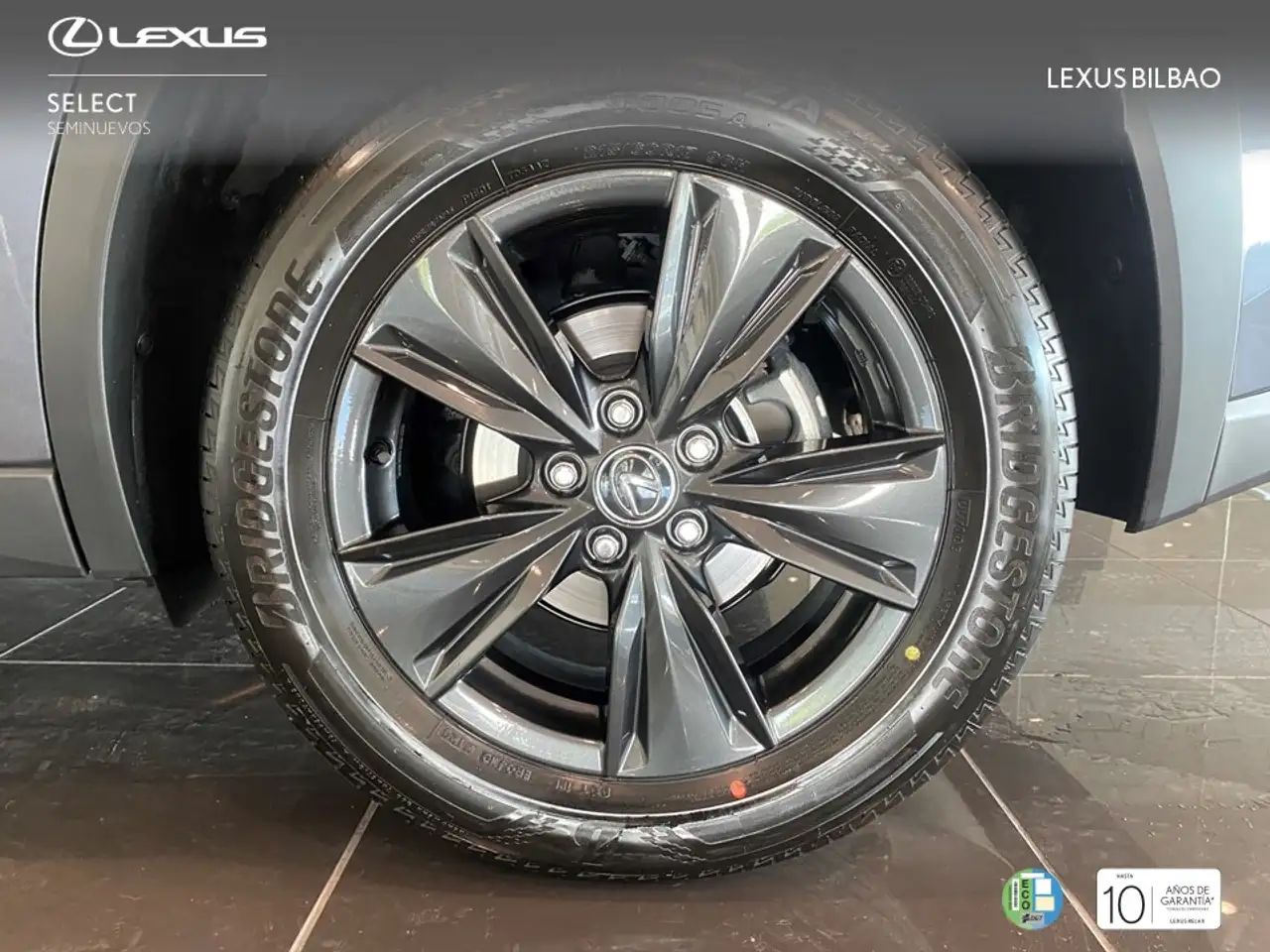 Lexus UX 2026 — фото 10