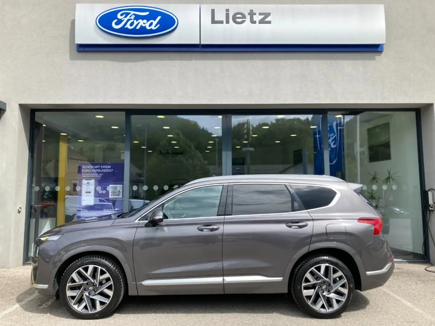 Hyundai SANTA FE Luxury Line 2,2CRDI 4WD Automatik Grau - 1
