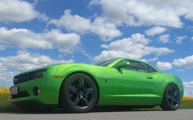 Chevrolet Camaro Special Edition synergy green 48000km