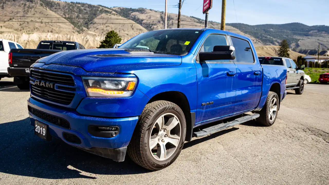 RAM 1500 снимка RAM 1500