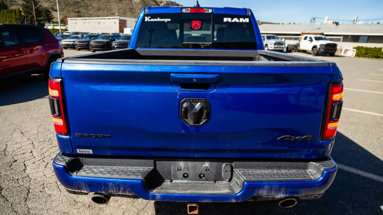 RAM 1500 снимка RAM 1500