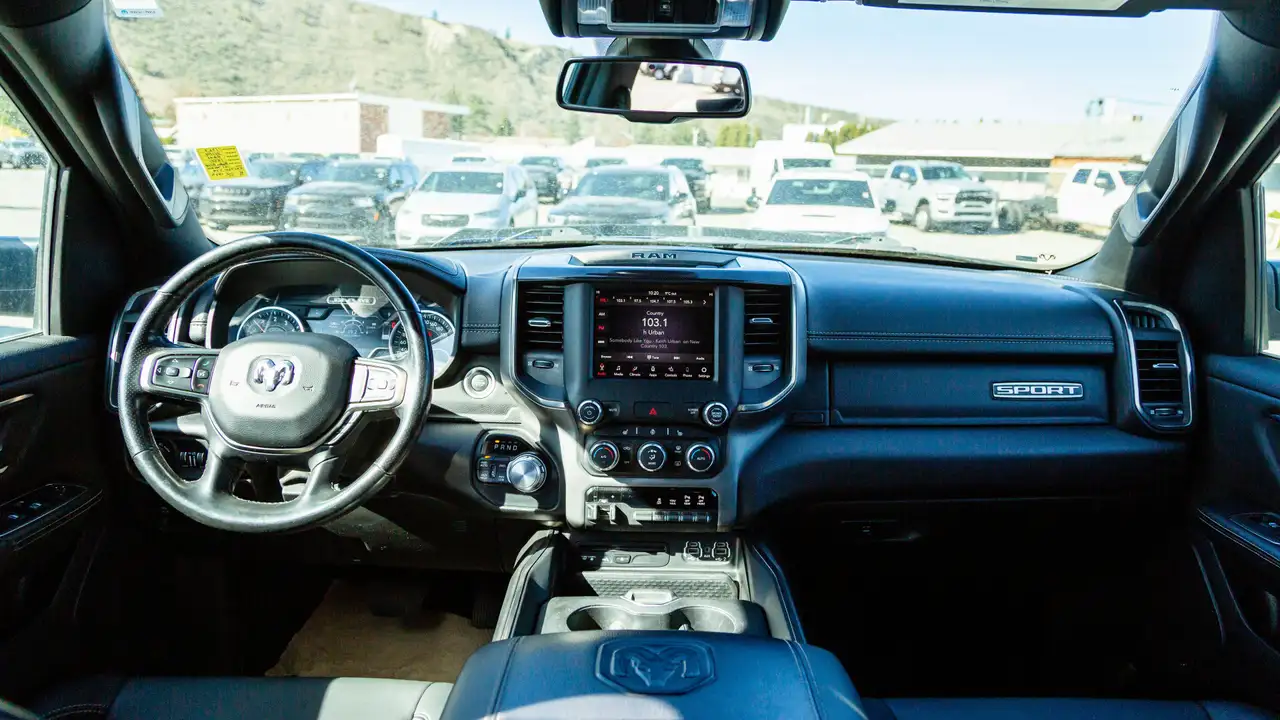 RAM 1500 снимка RAM 1500