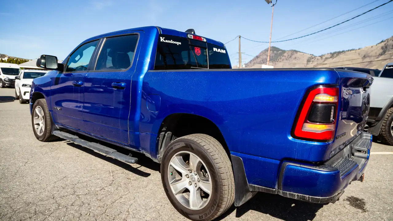 RAM 1500 снимка RAM 1500